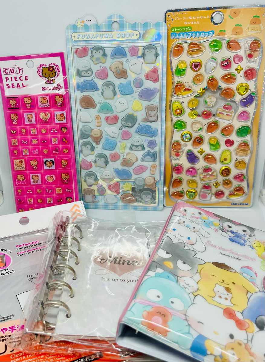 Collection of Japanese kawaii stickers used in scrapbooking and journaling / スクラップブックや手帳に使われる日本のかわいいシールのコレクション